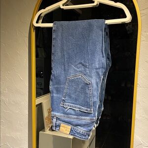 American Eagle Dark Wash Straight Leg Jeans – Raw Hem – Size 4